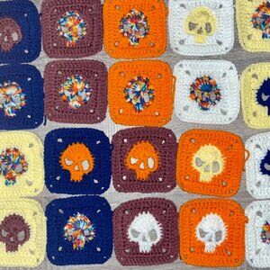 Lot of 20 4.5” ASSORTED Crochet SKULL GRANNY SQUARES Afghan DIY Blanket